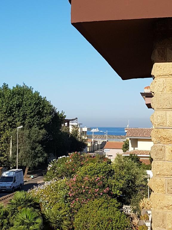 Myricae Rooms Affittacamere No Late Arrival Fiumicino Bagian luar foto