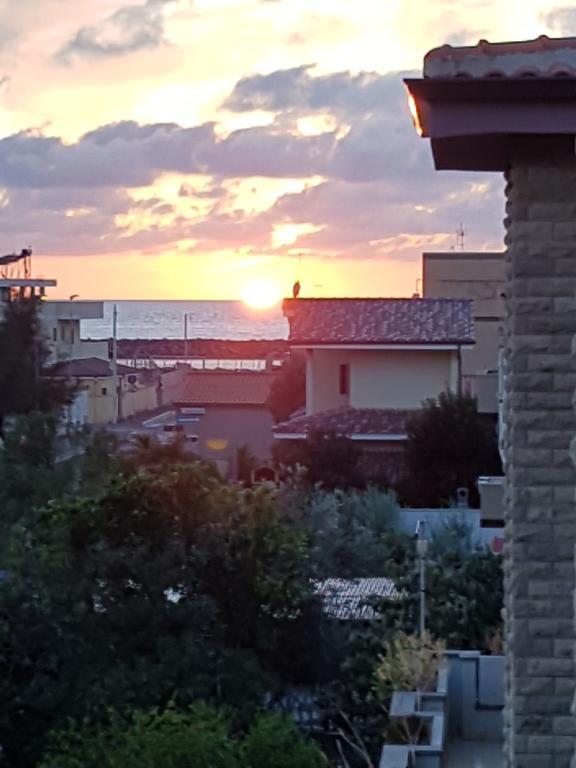 Myricae Rooms Affittacamere No Late Arrival Fiumicino Bagian luar foto