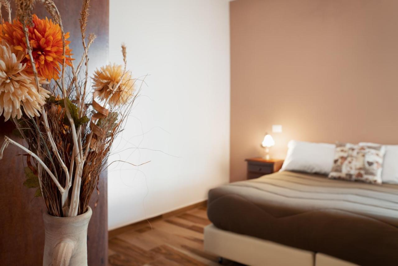 Myricae Rooms Affittacamere No Late Arrival Fiumicino Bagian luar foto