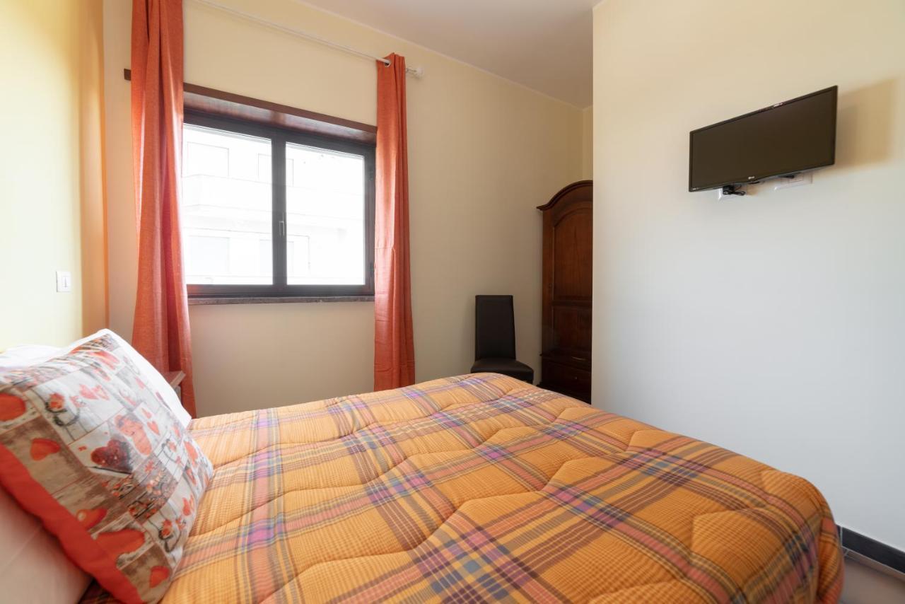 Myricae Rooms Affittacamere No Late Arrival Fiumicino Bagian luar foto