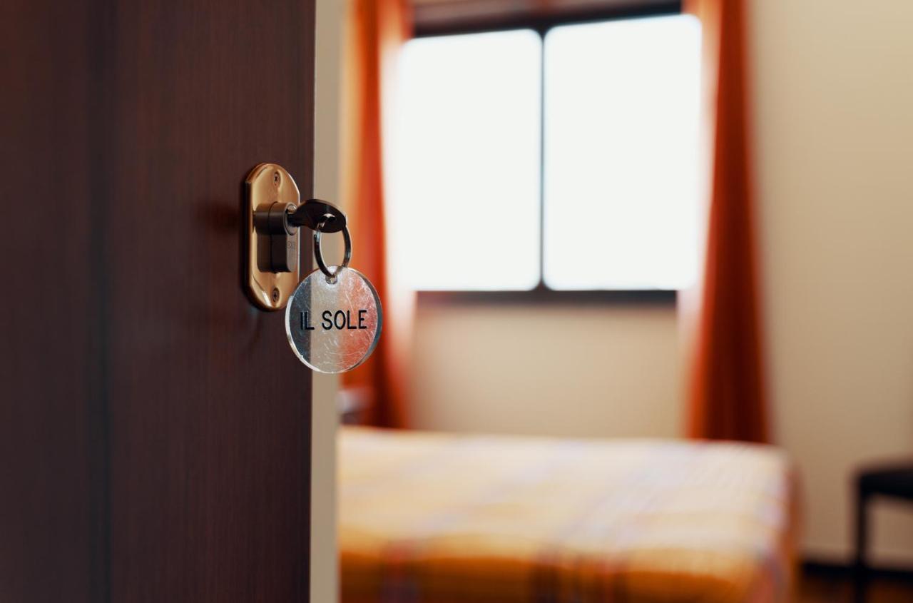 Myricae Rooms Affittacamere No Late Arrival Fiumicino Bagian luar foto