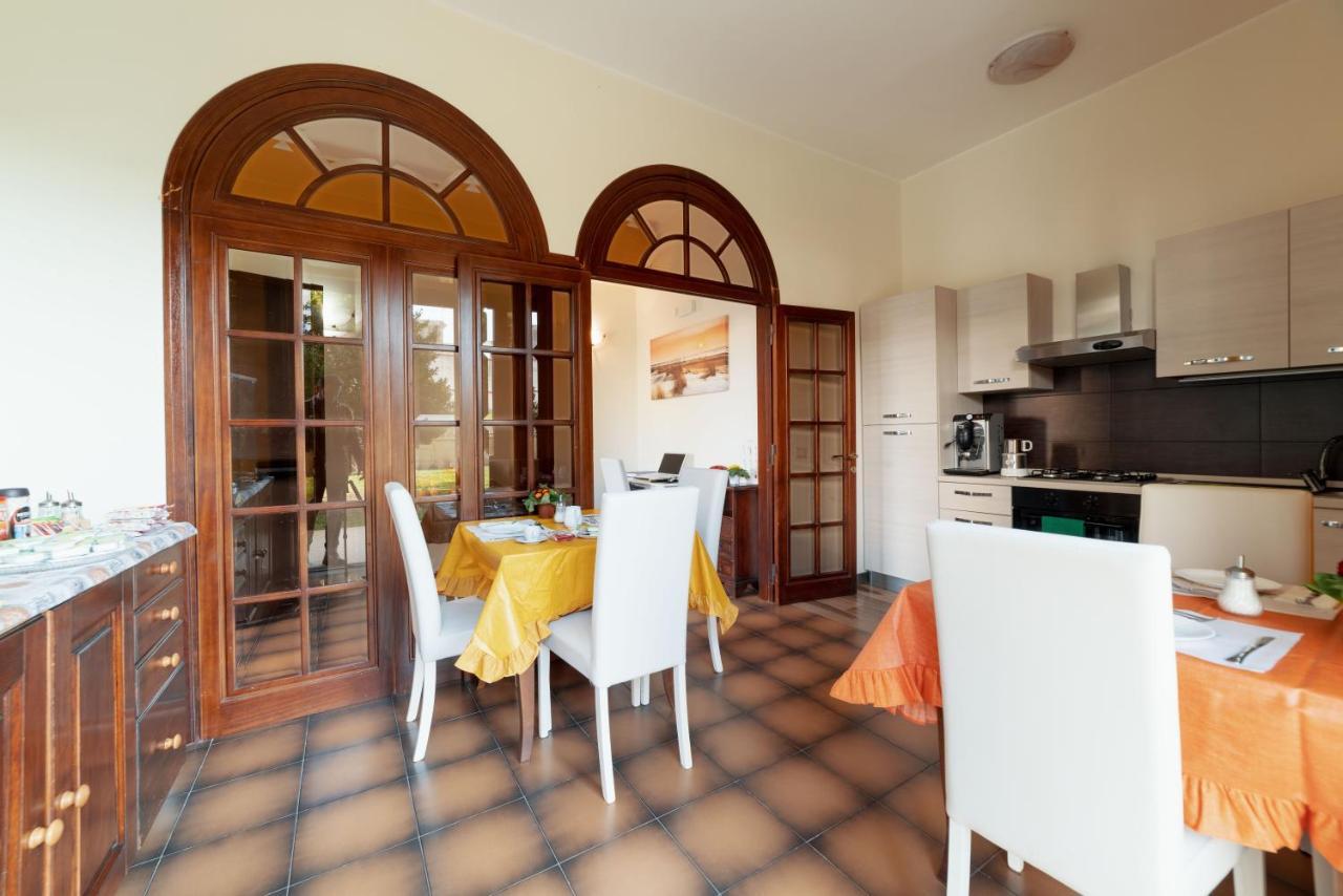 Myricae Rooms Affittacamere No Late Arrival Fiumicino Bagian luar foto